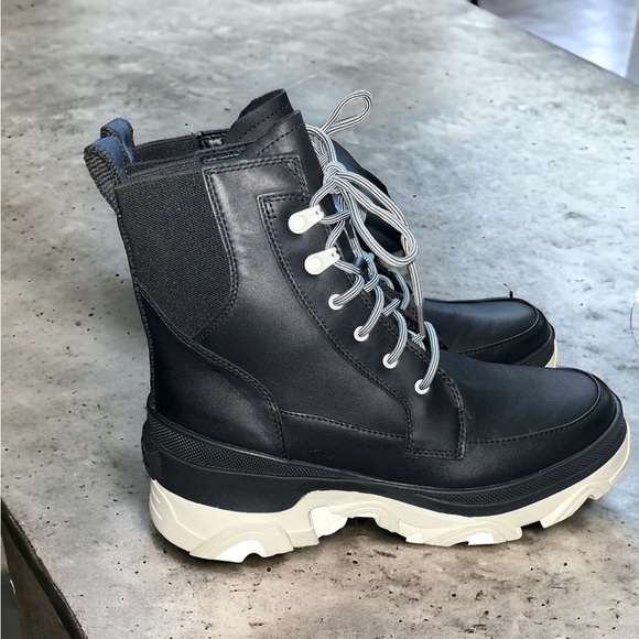Sorel Women's Brex Lace Waterproof Boot Charcoal, Chalk US Size 9 - Picture 1 of 8